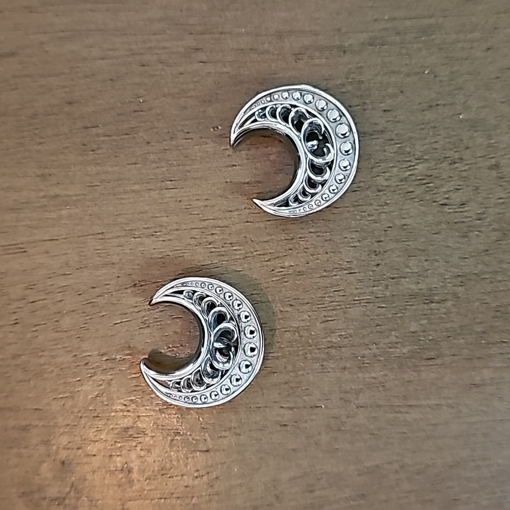 16mm 5/8 gauges saddles plugs